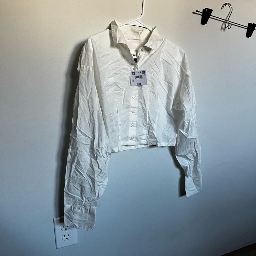 AE Button Up | Brand New - Picture 3 of 5